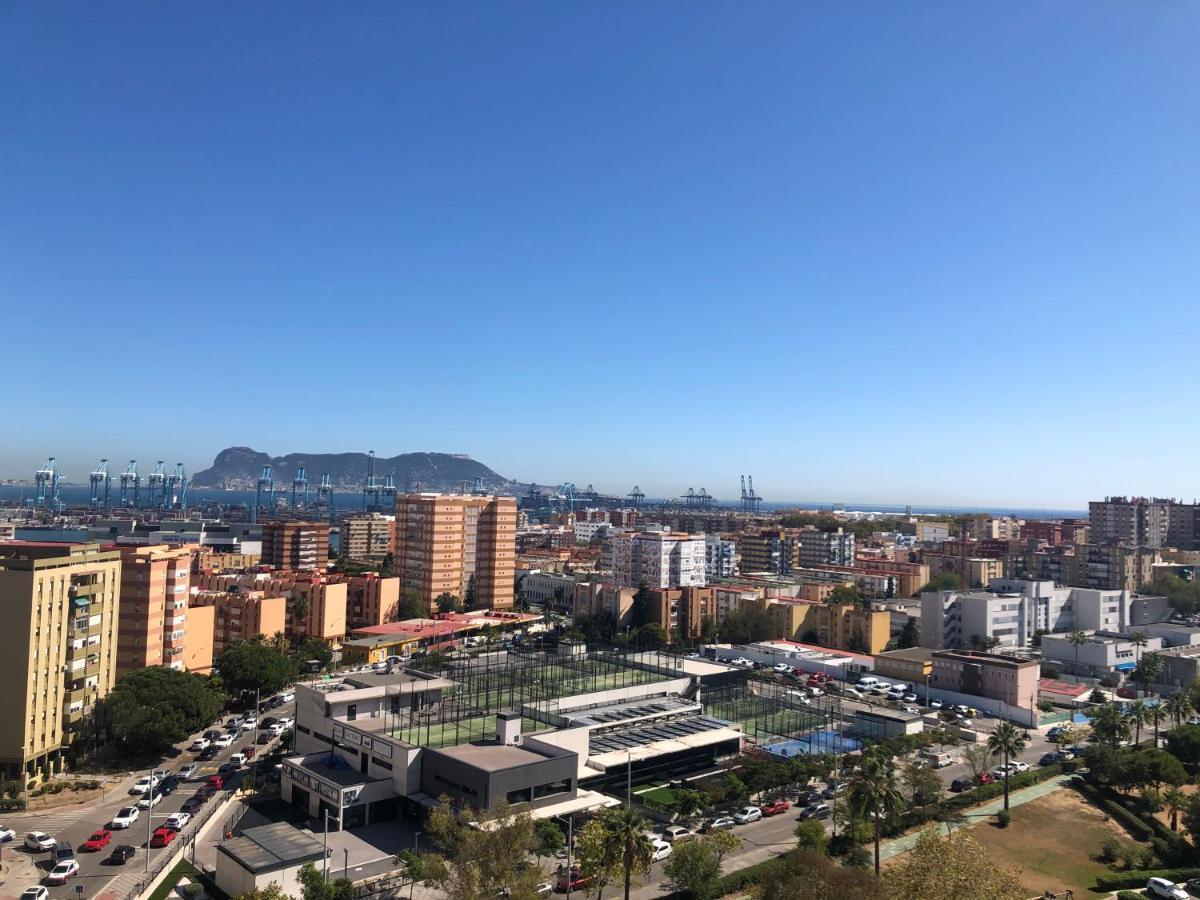 Piso Semicentrico Con Vistas A La Bahia De Algeciras Apartman Kültér fotó